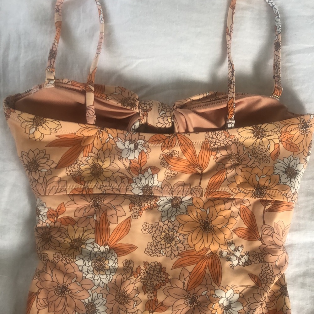 🌟 J. Crew Floral Print One-Piece Swimsuit, size 2 - Picture 9 of 13